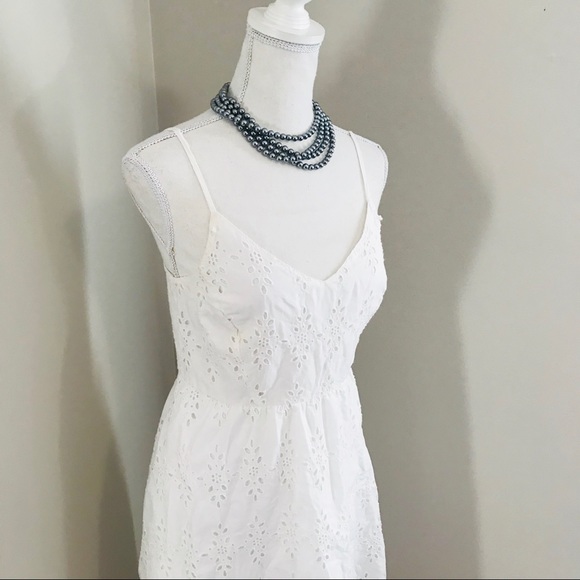 Old Navy Dresses & Skirts - Old Navy Eyelet Dress